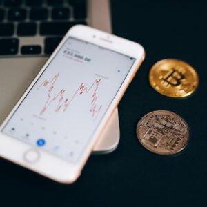 Bitcoin Yükselişi: Kripto Hisseleri Coşuyor!