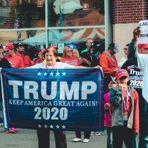 Trump Organizasyonunun Fikri Mülkiyet Taktikleri: İfade Özgürlüğü ve E-ticaret