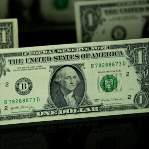 Trump’ın Powell’ı Görevden Alma Planları: Bitcoin ve Piyasalara Etkisi