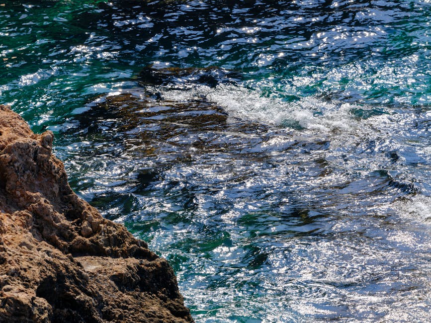 Cardi B Turkuaz Oje: Yazın En Trend Tırnak Rengi