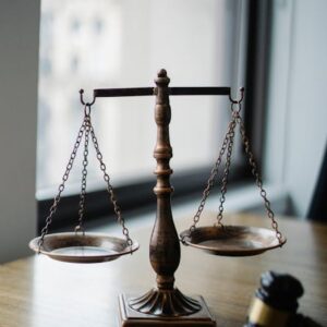 Apple ve FTC Kararı: İfade Özgürlüğü ve Düzenleyici Bağımsızlık Tartışması