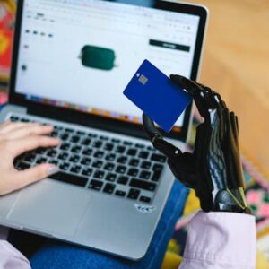 E-Ink ile Dizüstü Bilgisayarlar E-Okuyucuya Dönüşüyor: Yapay Zeka Uygulamaları İçin Yeni Bir Yaklaşım