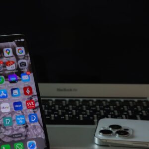 Qi2 Kablosuz Şarj iPhone ve Android’e Geliyor: Daha Hızlı Şarj!