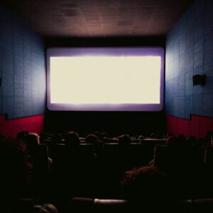 AMC Theatres Reklam Molaları: Film Başlangıç Saatleri Değişikliği