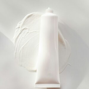 Tatcha Dewy Skin Cream: Nemlendirici ve Işıltılı Cilt İçin İnceleme