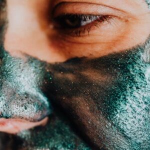 Fresh Black Tea Anti-Aging Göz Kremi: Kırışıklıklara Karşı Ferahlatıcı Çözüm