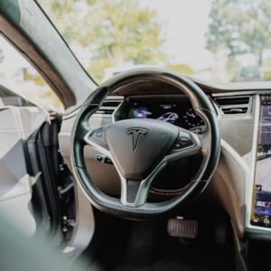 Tesla Autopilot İtirazı: Otonom Sürüş Hukuku ve Etik Tartışmaları