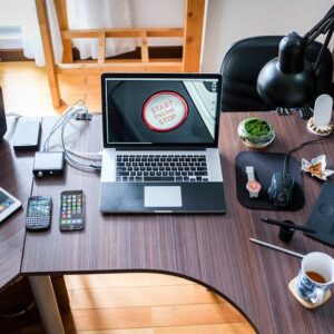 2025 MacBook Aksesuarları: Verimliliği Artırın!
