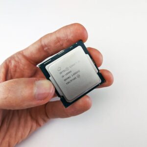 Intel’e Devlet Desteği mi? Trump Yönetimi Çip Üreticisi Hisse Alabilir