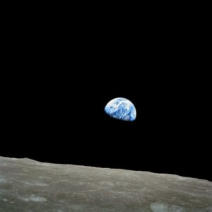 SpaceX Ay Görevi Gecikiyor: 2027’de İniş Zor Mu?