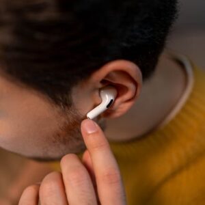 AirPods Pro 3 Duyuruldu: Canlı Çeviri ve Kalp Atış Hızı Takibi!