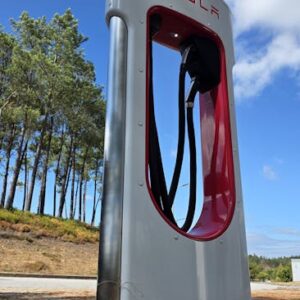 Porsche ve Audi, Tesla Supercharger’larda Şarj İmkanı Sunuyor