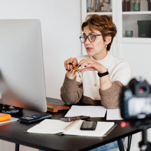 Meta Ray-Ban Display Sızıntısı: Akıllı Gözlükler Geleceği Şekillendirecek mi?