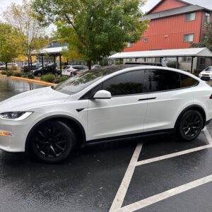 Tesla Model Y Performance 2024: Fiyat, Özellikler ve Performans
