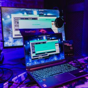 MSI Titan 18: 6.000$ Oyun Dizüstü Bilgisayar Değerlendirmesi