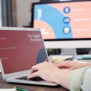 Canva Creative Operating System: Yapay Zeka ile Tasarım Devrimi