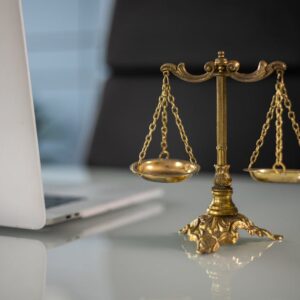 Beyaz Saray Bağışları: Apple, Amazon ve Büyük Teknolojinin Etik Sınırları
