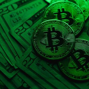 Bitcoin Fiyatı Yükselişte: 120.000 Doları Aştı!