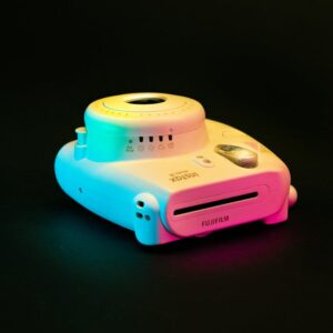 Fujifilm Instax Mini LiPlay Plus: Anlık ve Dijital Fotoğrafçılık Birleşimi