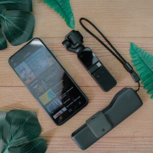 DJI Osmo Mobile 8: 360° Döndürme ve DockKit ile Akıllı Telefon Stabilizatörü