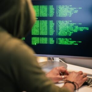 Discord Veri İhlali İddiaları: Şirket Hacklenmediğini Açıklıyor