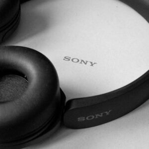 Sony Kulaklıklara Ses Paylaşımı ve Gemini AI Eklendi