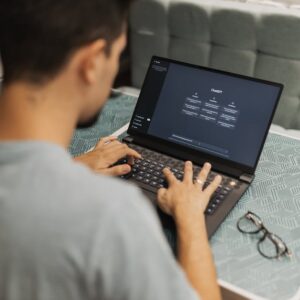 Cloudflare Kesintisi: Bot Yönetimi Hatası ve YZ’ye Etkisi