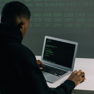 Cipher Mining AWS ile İş Birliğine Giriş: AI ve Kripto Madenciliği Geleceği