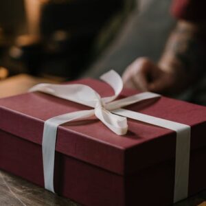 50 Dolar Altında Noel Hediyesi Fikirleri | Amazon’da En İyi Seçenekler