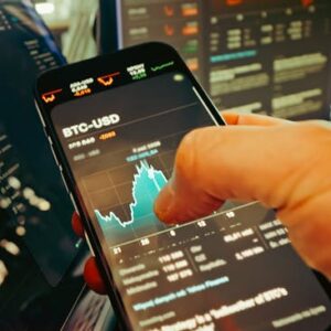BNB Fiyatı 950 Dolar Üzerinde: Yatırımcılar Dikkatli Olmalı!