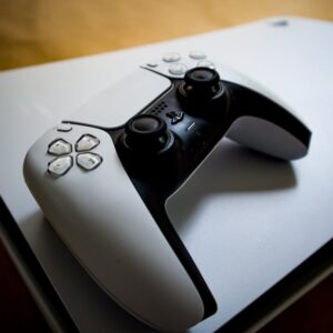 Sony DualSense İndirimi: 20 Dolar İndirim ve Kampanya!