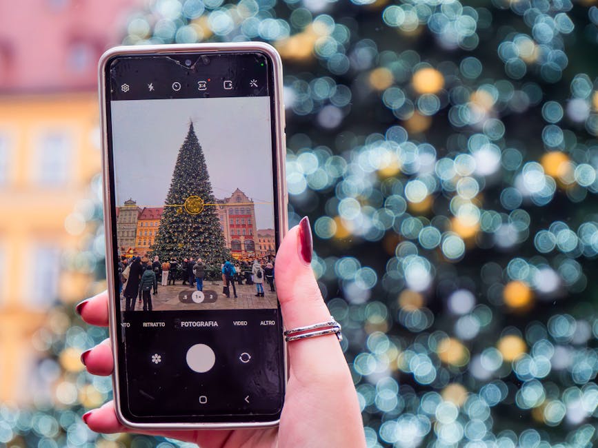 Selena Gomez'in Brickhouse Manikürü: Noel Tırnak Trendi