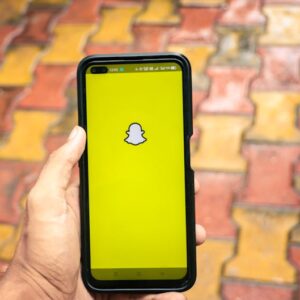 Facebook Yeniden Tasarlandı: Instagram’a Dönüş ve Yeni Özellikler