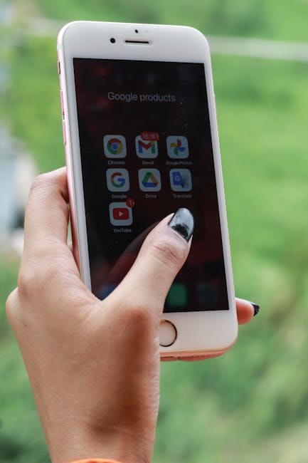 Hindistan'dan Telefon Üreticilerine Devlet Uygulaması Zorunluluğu