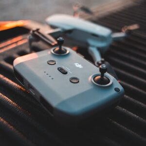 PS5 DualSense V2 Pil Ömrü Artıyor: 15 Saat+ Oyun!