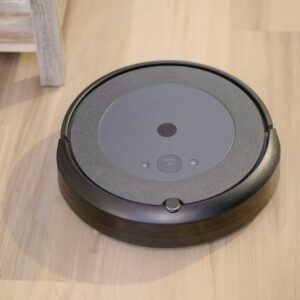 SwitchBot K11 Plus Robot Süpürgesi İncelemesi – 220$ İndirim!