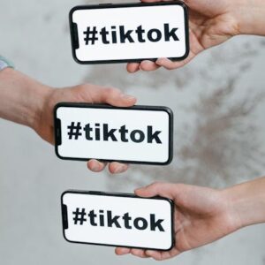 Facebook Algoritmaları: Nasıl Çalışır, Etkileme Yolları ve Dikkat Edilmesi Gerekenler