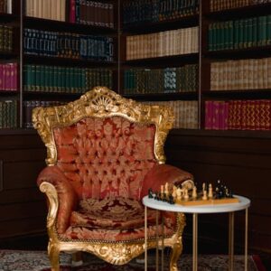 Horses Oyunu: Sansür, Sanat ve Tartışma – Eleştirel İnceleme