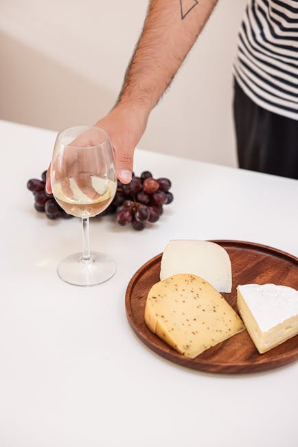 2026 Tırnak Trendleri: Parıltı, Çizgiler ve 3D Cam Tırnaklar