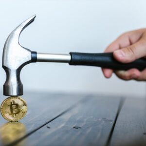 Bitcoin Fiyatı Düşüşte mi? ABD-İran Gerginliği Bitcoin’i Etkiliyor!