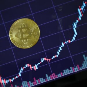 XRP Fiyatı Düşüş Trendine mi Giriyor? Şubat 2022 Formasyonu Uyarı Veriyor!
