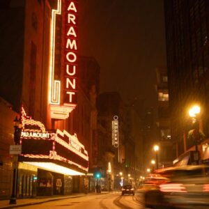 Warner Bros. Discovery: Paramount Devralma Teklifini Reddediyor, Netflix Teklifi Destekleniyor