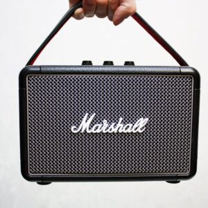 Fender ELIE Bluetooth Hoparlör: 4 Kaynaktan Aynı Anda Müzik!