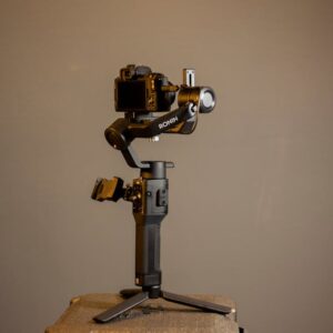 DJI RS 5 Gimbal: Hafif, Stabil ve Akıllı Video Çekimi