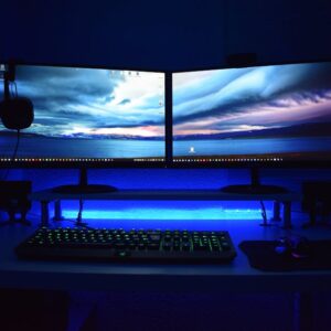 LG ve Samsung OLED Oyun Monitörleri: Daha Net ve Canlı Görüntü