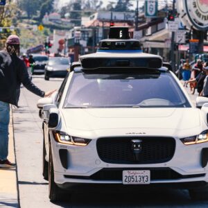 Waymo ve DoorDash İşbirliği: Sürücüsüz Araçlarda Yeni Bir Yaklaşım