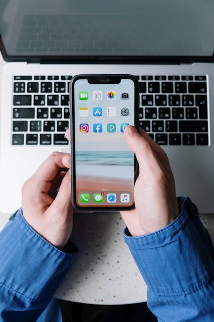 Katlanabilir Telefonlar: Dizüstü Bilgisayarların Geleceği mi?