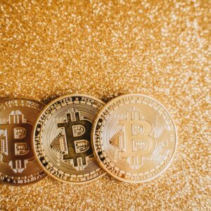 Bitcoin Düşüşü: Altınla Karşılaştırma ve Likidite Sıkışması