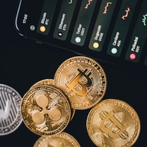 XRP Fiyatı Yükselişte: Binance Çıkışları ve Yatırımcı Alımları