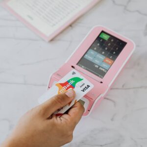 Yapay Zeka Ajanları ve Ödeme Geleceği: Coinbase x402 ve Visa-Mastercard Rekabeti